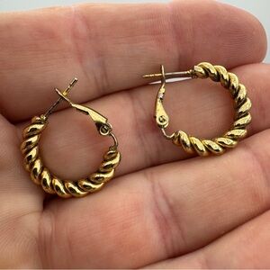 Vintage-Style Gold Tone Twisted Hoop Earrings | 0.75” | Latch Backs